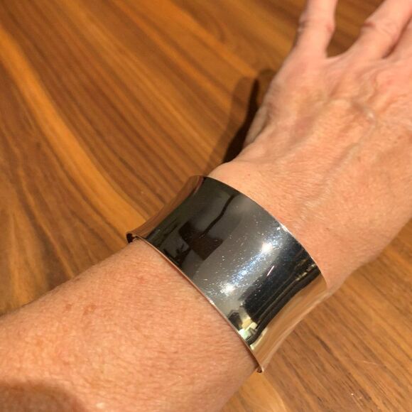 Cuff bracelet , stamped solid 925 silver, mirror finish,1 inch width, new - Picture 3 of 16